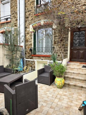 Studio charmant à Noisy-le-Sec de 22 m² avec terrasse